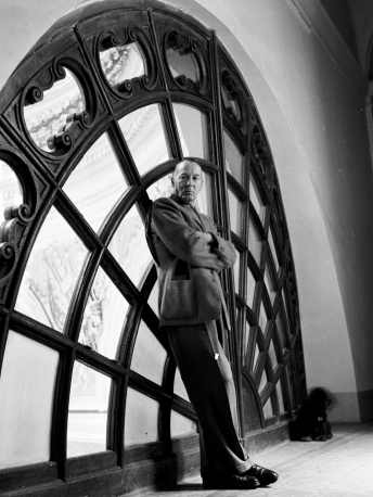 Alexander Lernet-Holenia Porträt von Yoichi Okamoto in der Wiener Hofburg 1953 © ÖNB/Wien OKA10_130_01 POR MAG